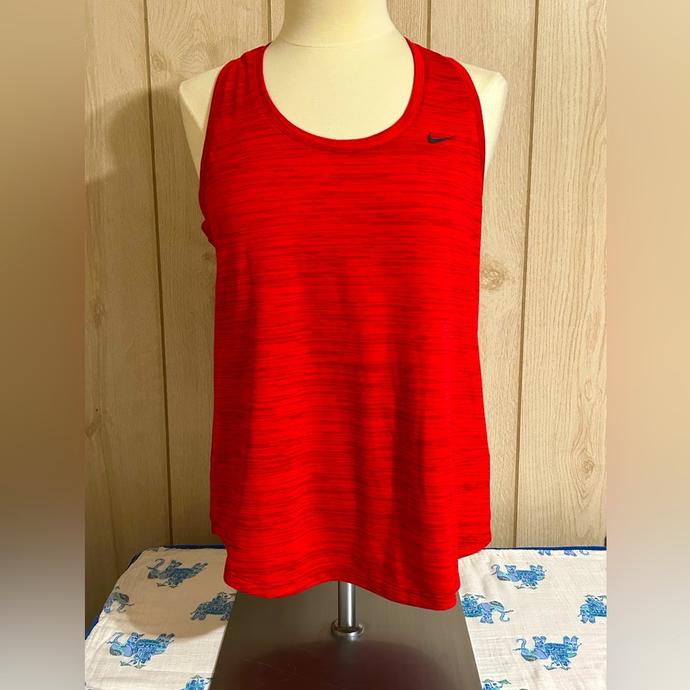 Nike drifit tank - Picture 1 of 3